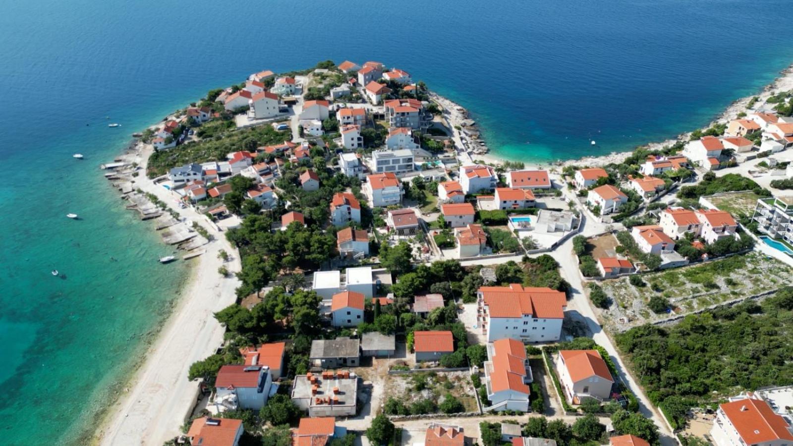 Apartments Luka Sevid Exterior photo